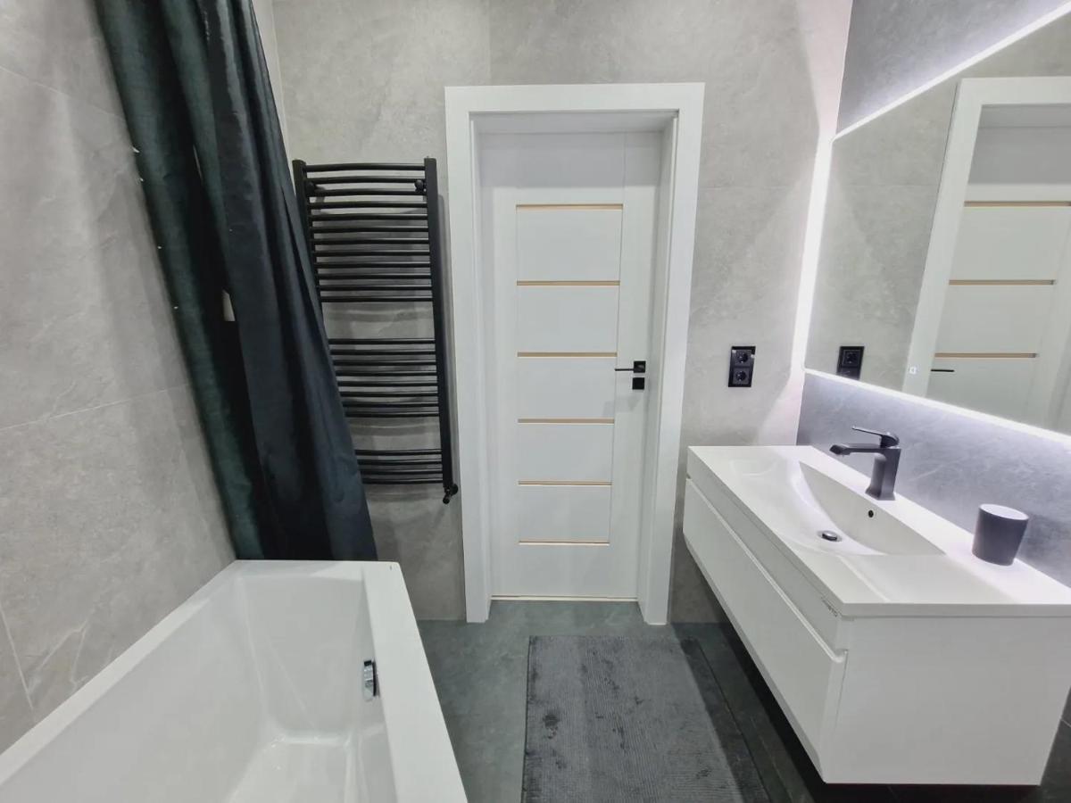 Полностью Приватные Апартаменты Wi-Fi 2 Yerevan Exterior foto